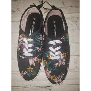 Nwt Ardene Size 9 Yoga Mat Flat Lace Up Sneaker Shoes Women's Black Floral